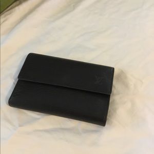 Authentic Louis Vuitton Epi wallet Noir